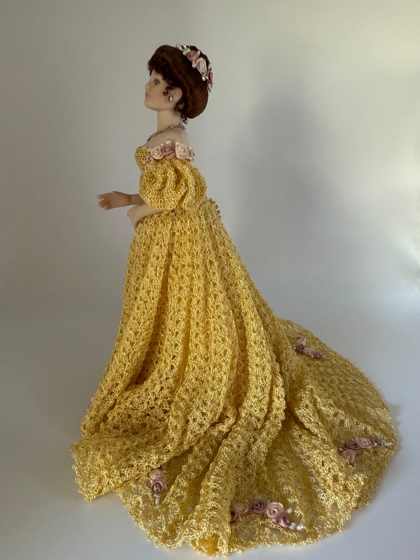 1:12 Scale Dollhouse Doll
