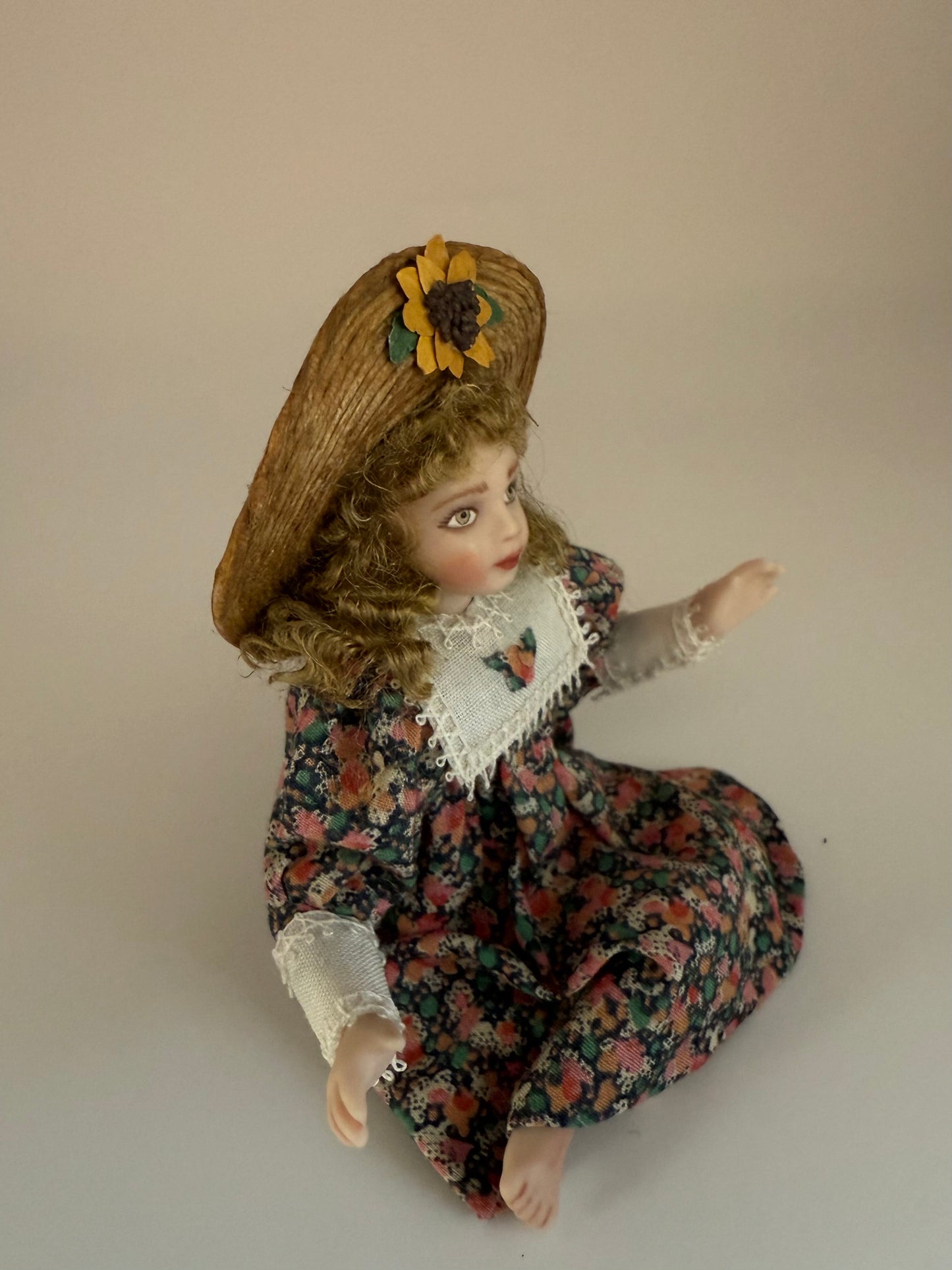 1:12 Scale Dollhouse Doll