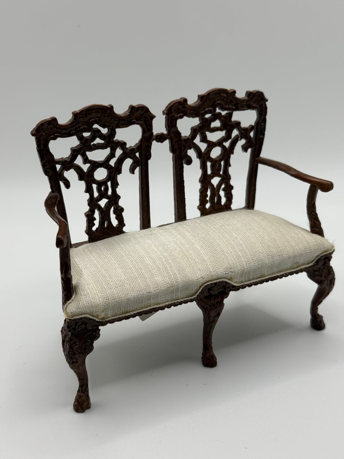 Bespaq Table 4 chairs and Settee