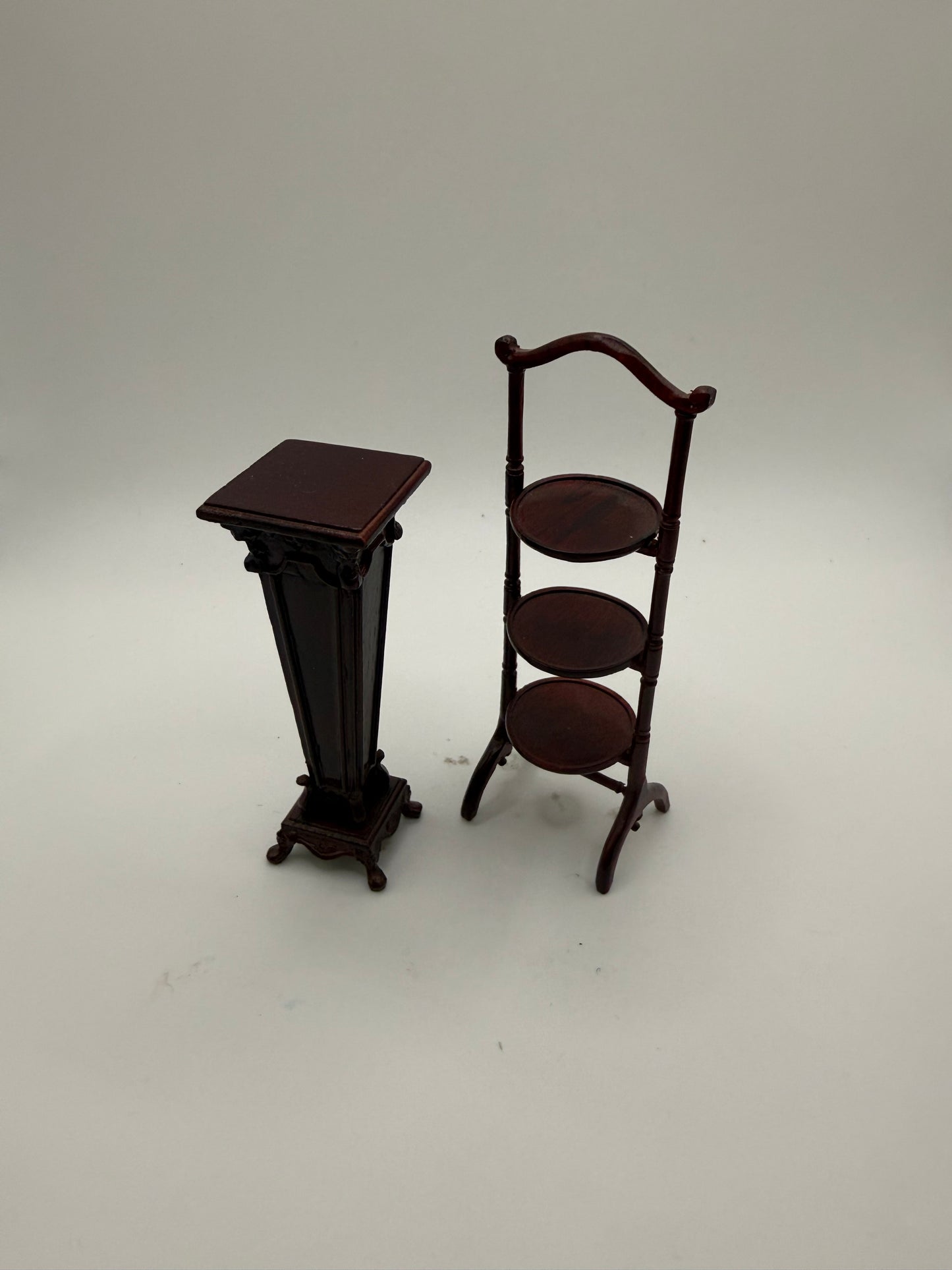 Pie Stand and Pedstal