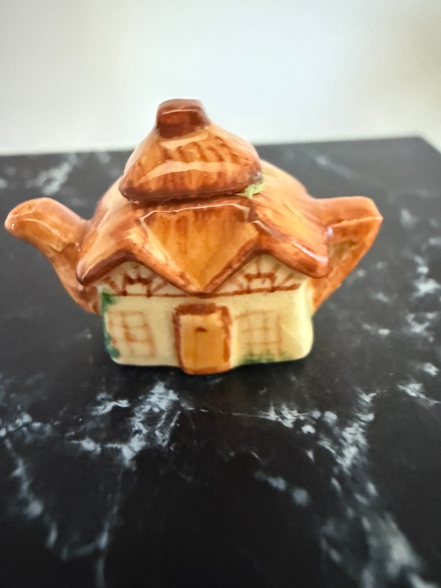 Thatched House Teapot