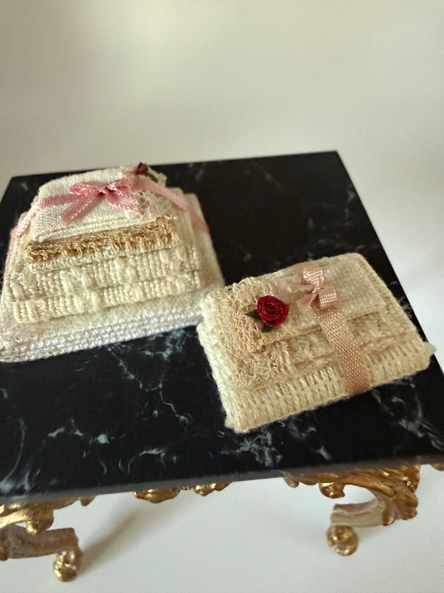 Lori Ann Potts Linens