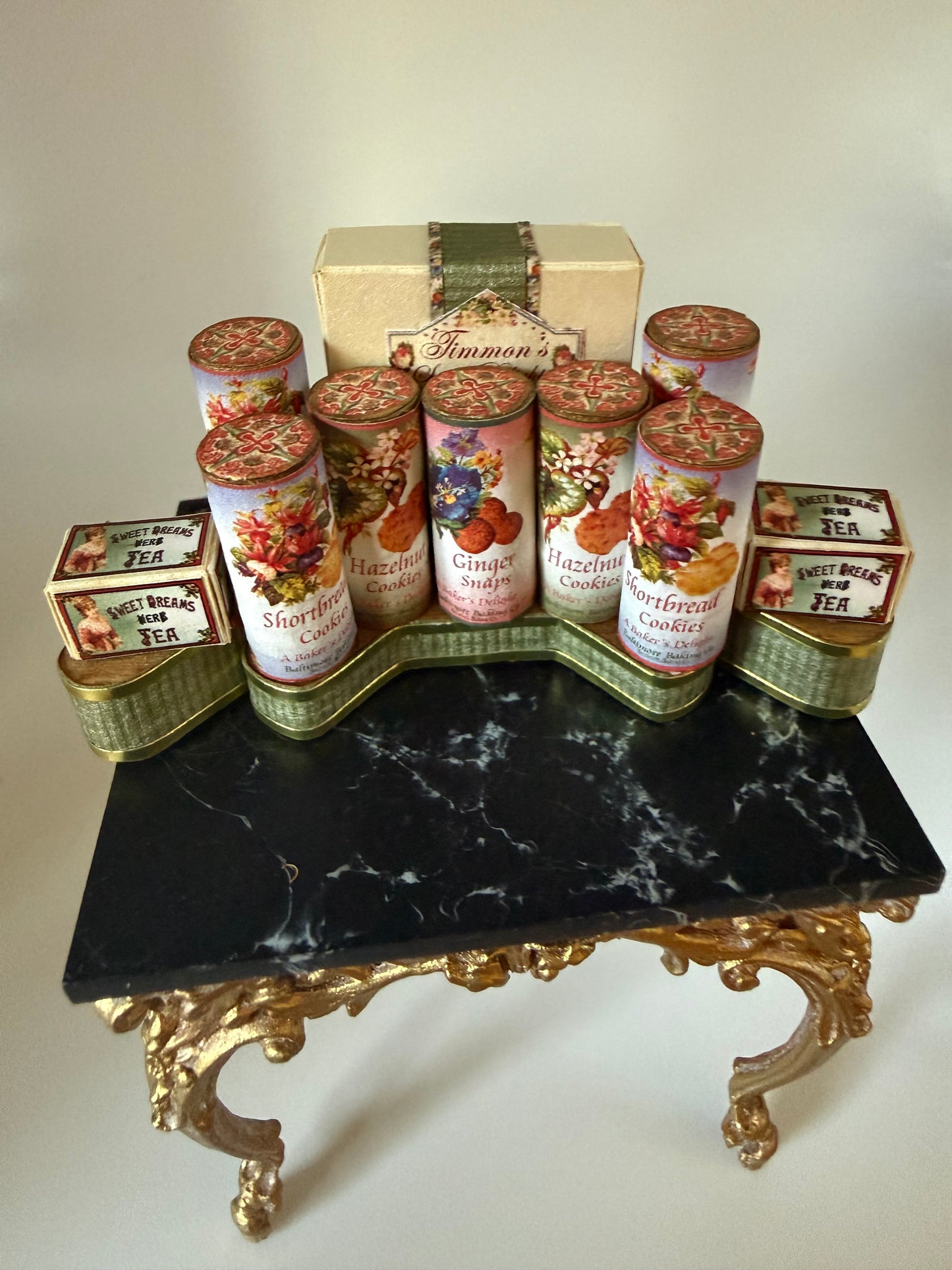 Biscuit Display