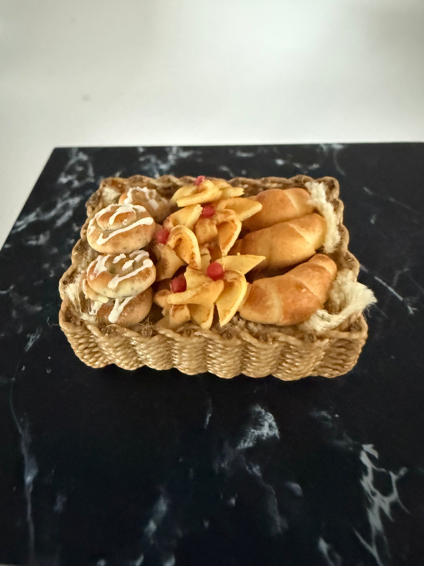 Uncle Ciggy Bread Basket