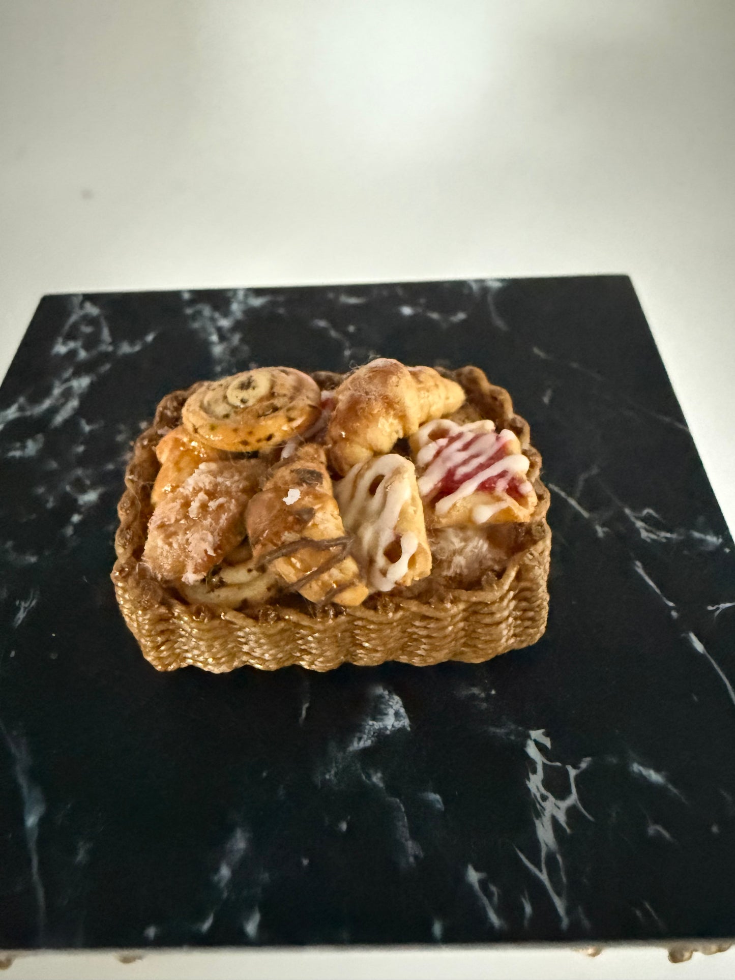 Uncle Ciggy Bread Basket