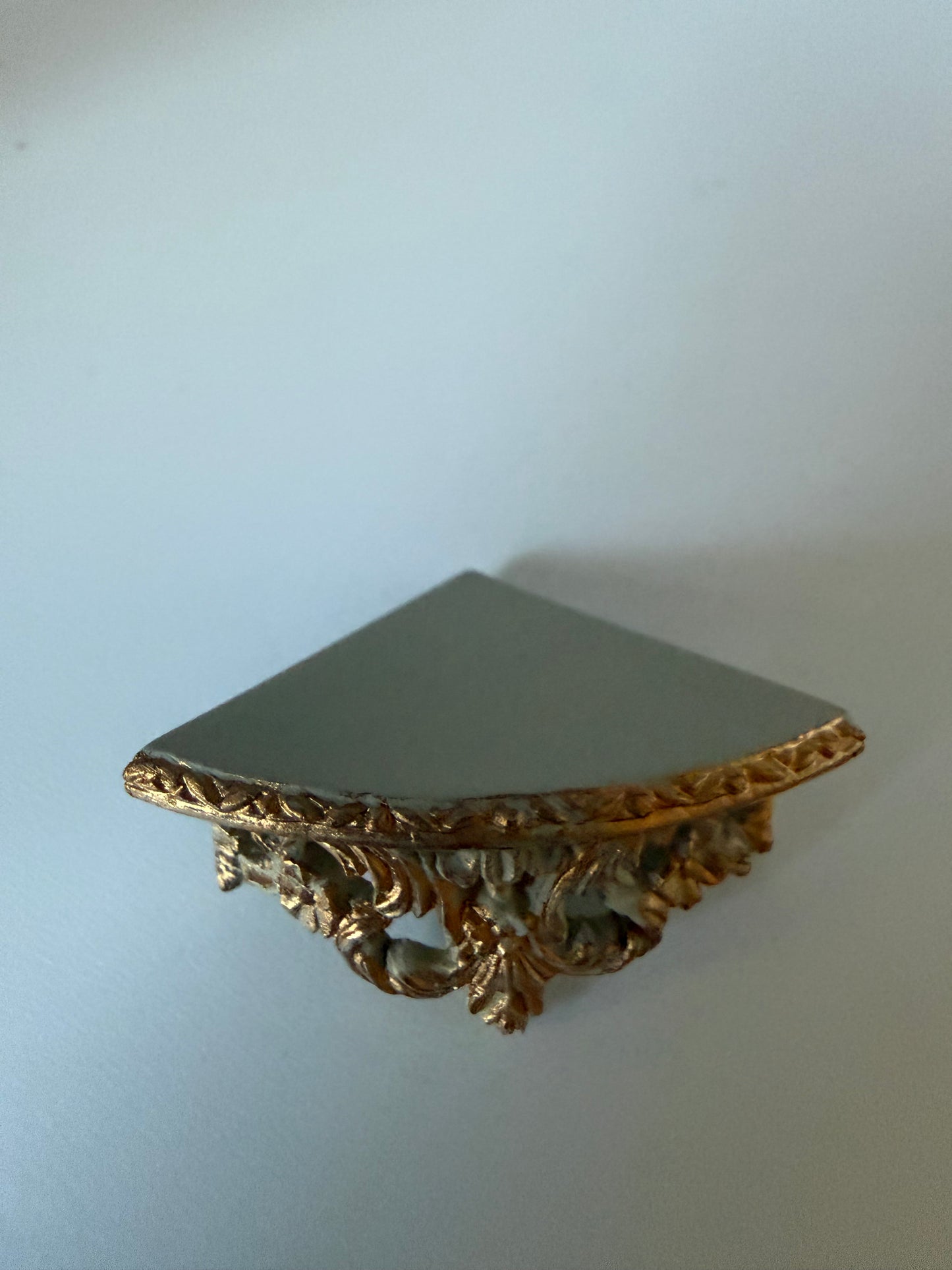 Corner Hodgson Shelf Pair