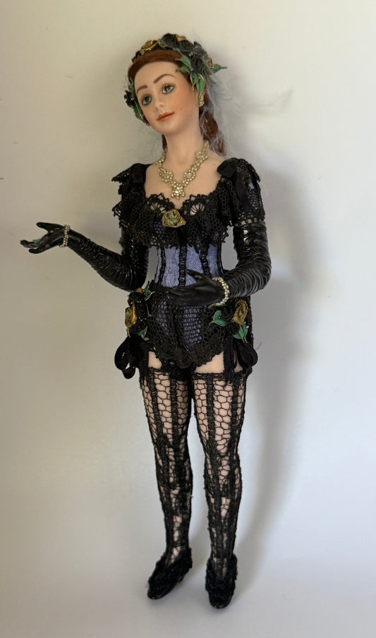 1:12 Scale Dollhouse Doll