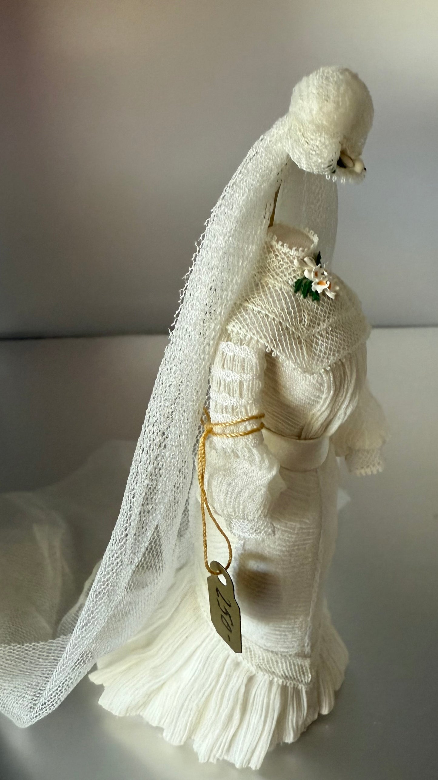 1:12  Scale Bridal Gown