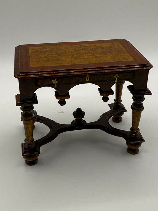 Artisan Table