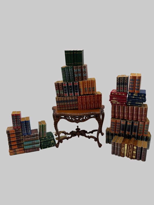 Bespaq Table with books