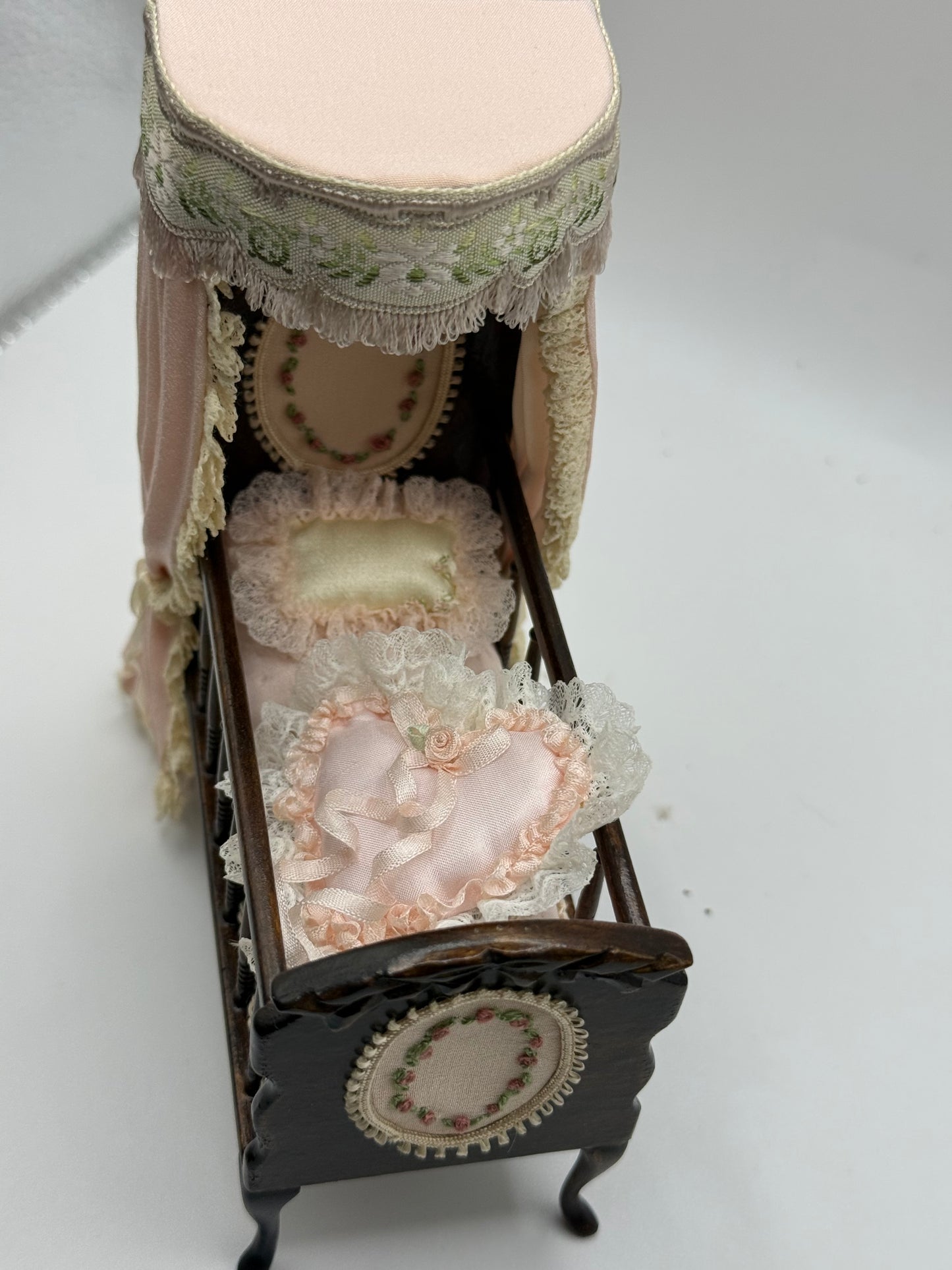 Bluette baby Crib