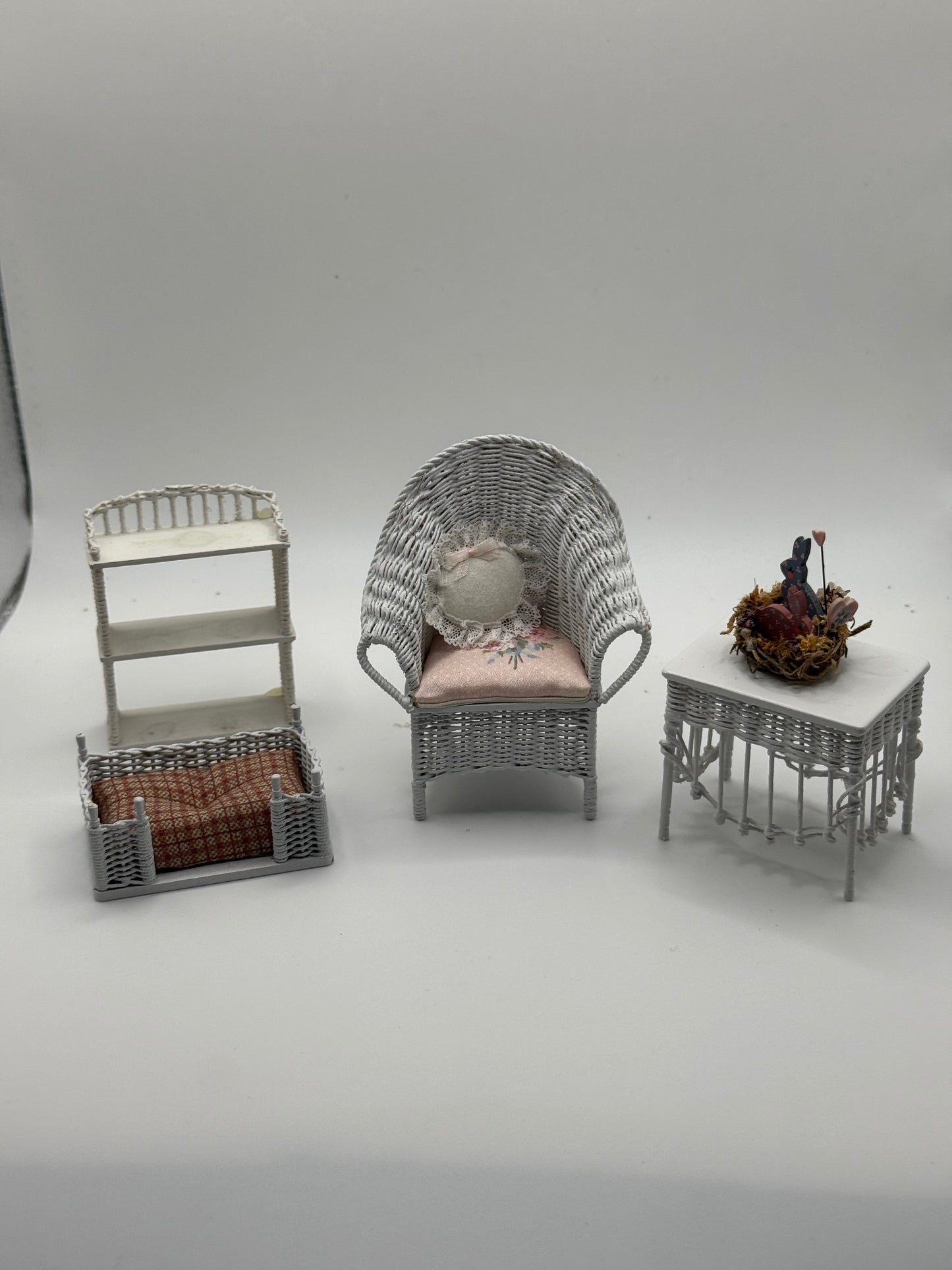White Wicker Furniture set