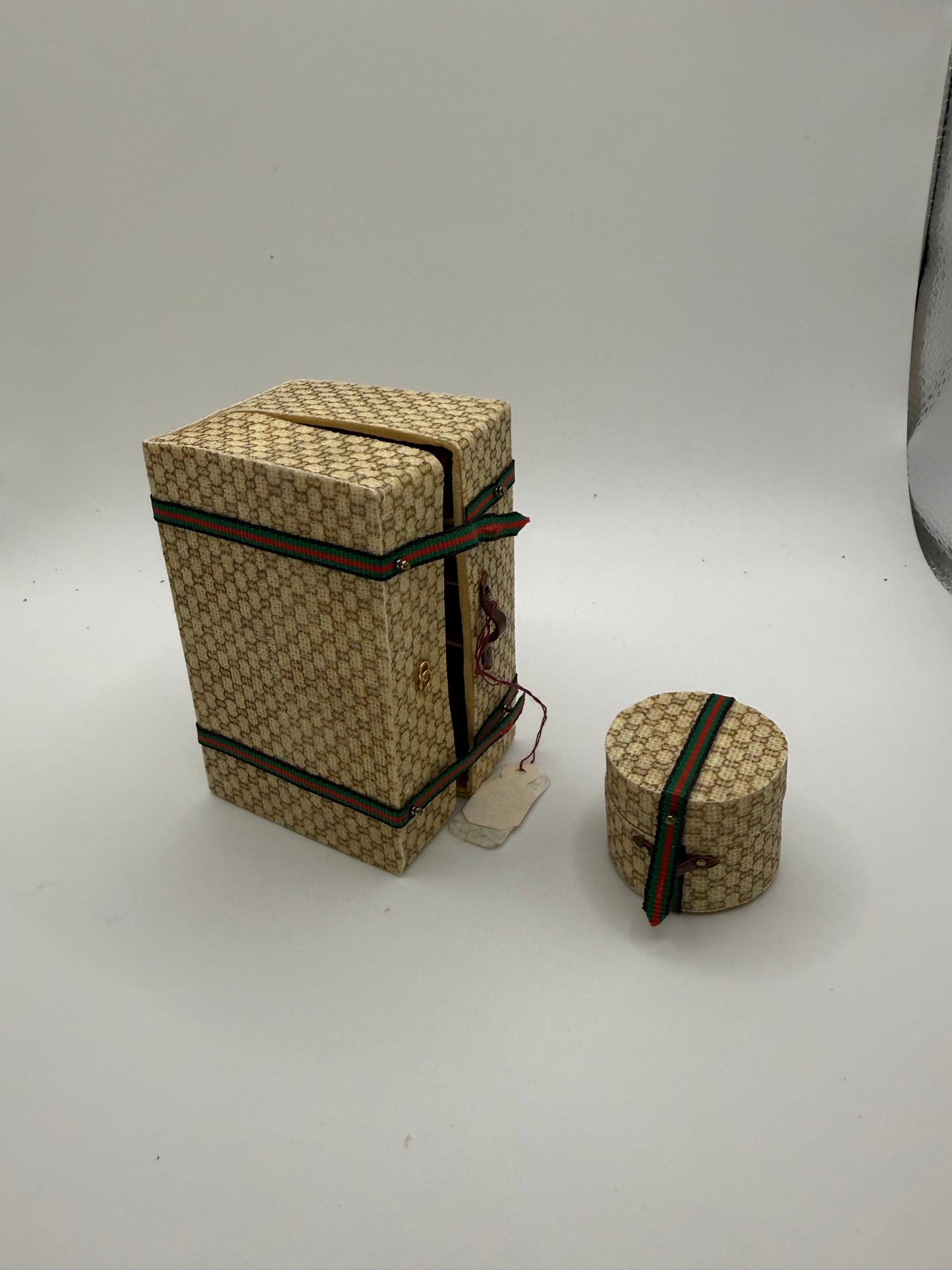 Luggage set