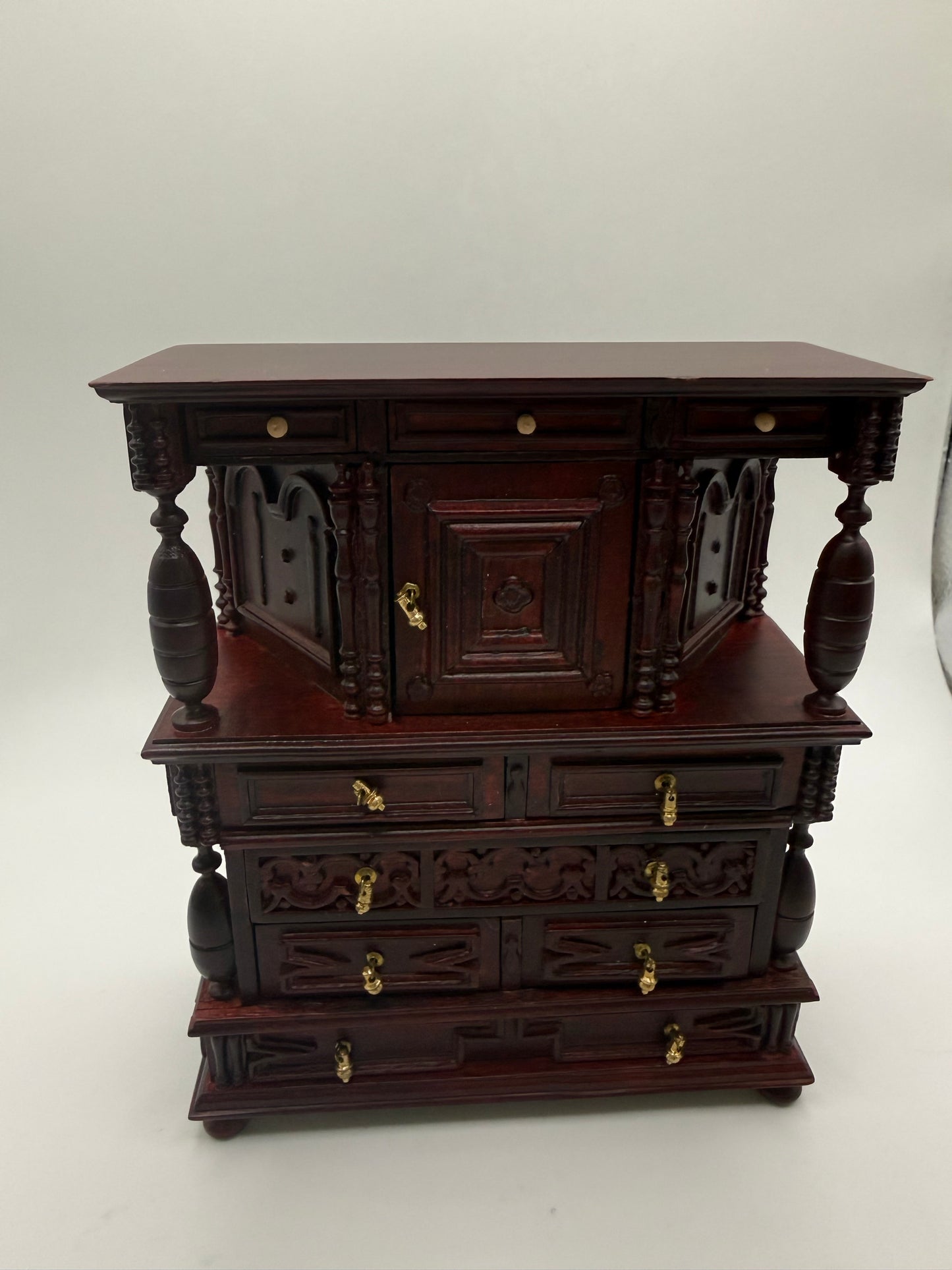 Bespaq Cabinet