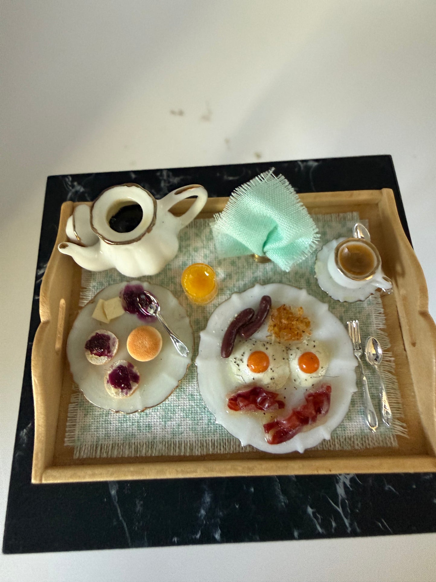 breakfast tray