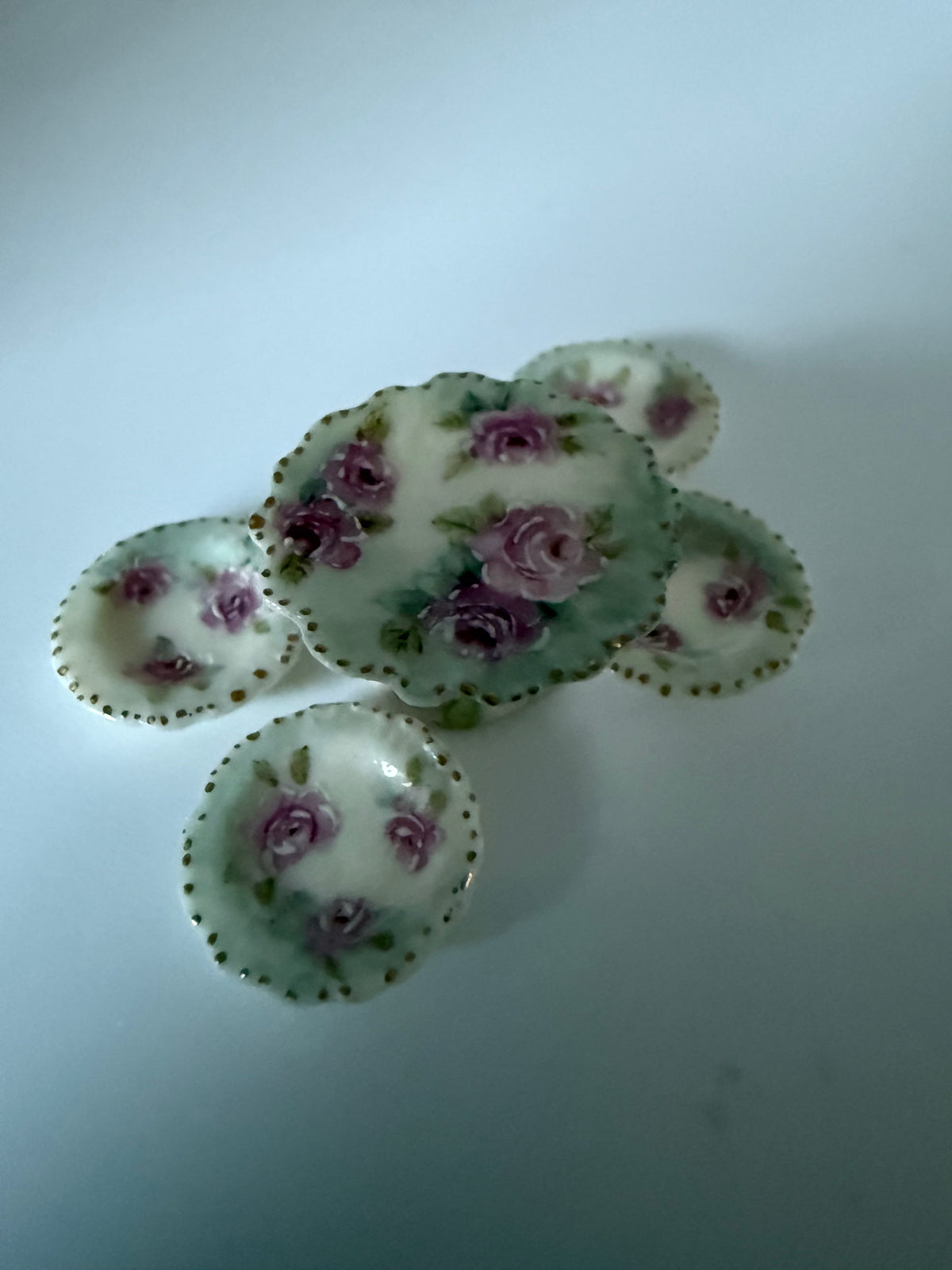 China cake plate with 4 small plates